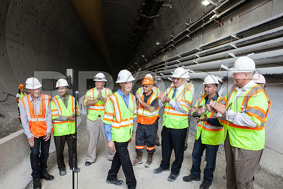 20120614-DG_Govenor_Rick_Scott_Visite_MT_Miami_FL_IMG-7170