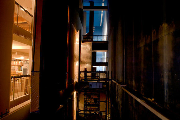 84692_ZV4N_2144_Performing_Art_Center_FL_USA