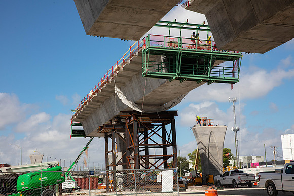 20201026_Connecting_Miami__75A6195