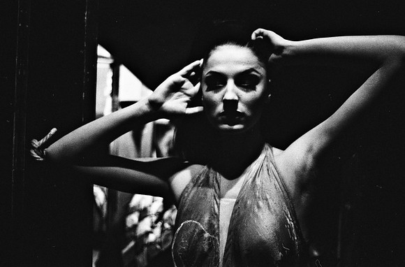 2519_FM_BW_35MM_CW_FOLES_JAN_1992_012
