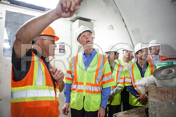 20120614-DG_Govenor_Rick_Scott_Visite_MT_Miami_FL_IMG-6574