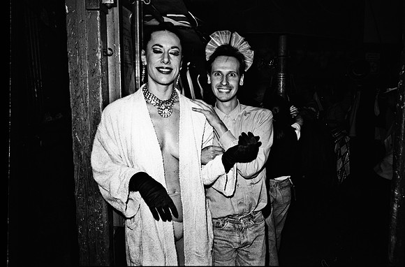 2517_FM_BW_35MM_CW_FOLES_1992_025