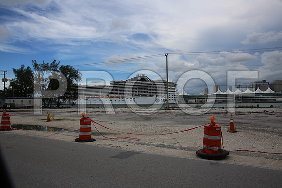 20140802_Miami_Tunnel_9C7C8809