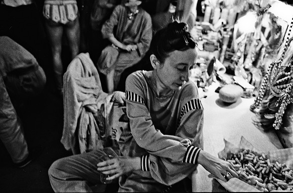 2517_FM_BW_35MM_CW_FOLES_1992_029