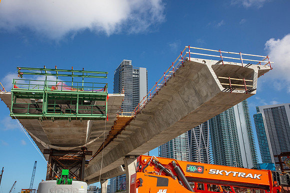 20201114_Connecting_Miami__75A7075