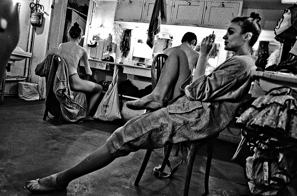 2517_FM_BW_35MM_CW_FOLES_1992_009