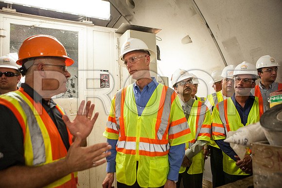 20120614-DG_Govenor_Rick_Scott_Visite_MT_Miami_FL_IMG-6587