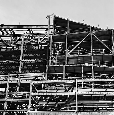 33733_R2_FM_BW_CONSTRUCTION_FL_04_08