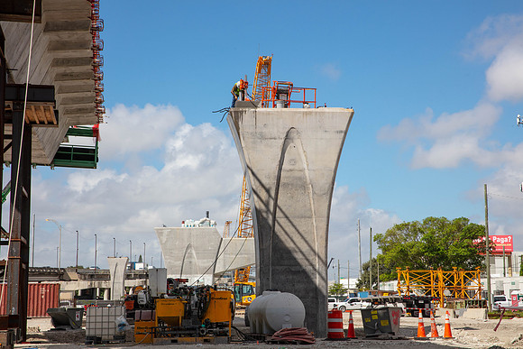 20201026_Connecting_Miami__75A6207