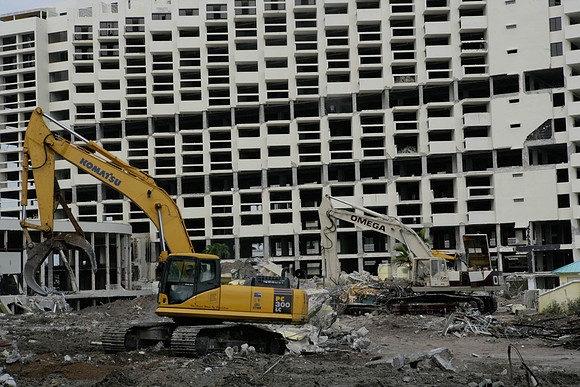 St_Regis_Demolition_20071025_Bal_Harbor_FL-0067-2