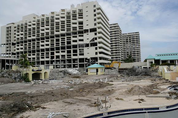 St_Regis_Demolition_20071025_Bal_Harbor_FL-0159-2
