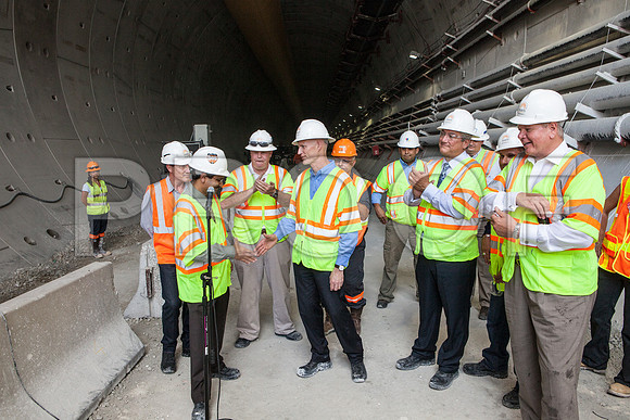 20120614-DG_Govenor_Rick_Scott_Visite_MT_Miami_FL_IMG-7076