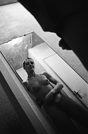 2517_FM_BW_35MM_CW_FOLES_1992_003