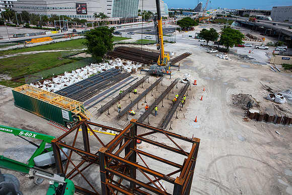 20201026_Connecting_Miami__75A6268
