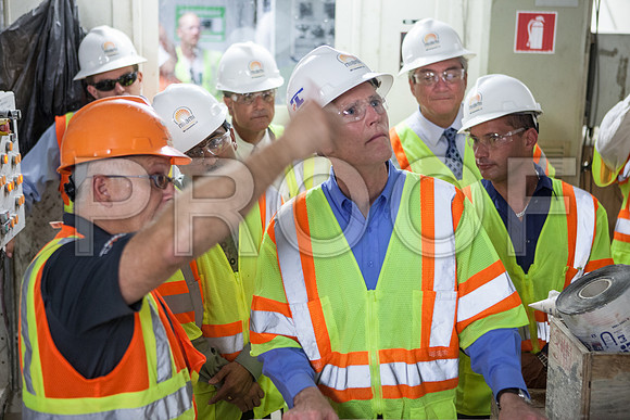 20120614-DG_Govenor_Rick_Scott_Visite_MT_Miami_FL_IMG-6762