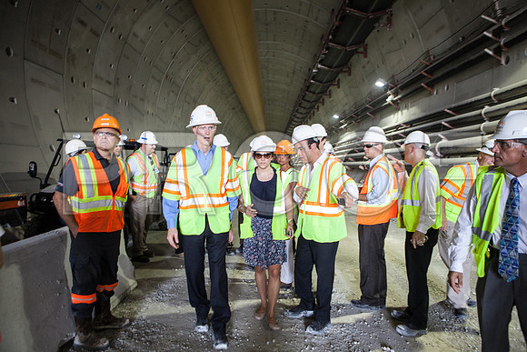 20120614-DG_Govenor_Rick_Scott_Visite_MT_Miami_FL_IMG-6965