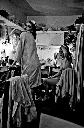 2514_FM_BW_35MM_CW_FOLES_1989_001