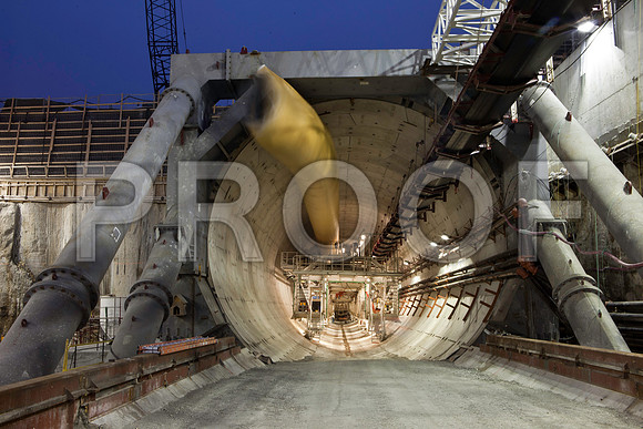 7031_DG_Mimai_Tunnel_01112012_Miami_FL_IMG_2979
