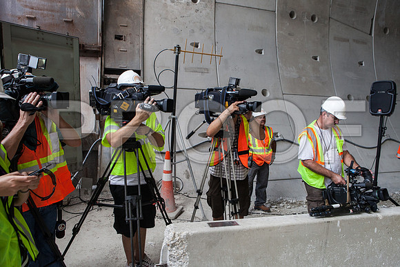 20120614-DG_Govenor_Rick_Scott_Visite_MT_Miami_FL_IMG-7168