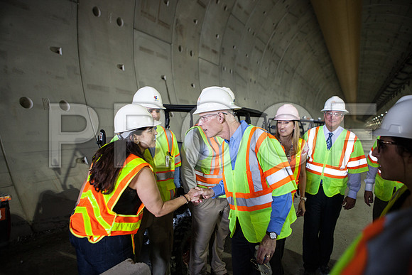 20120614-DG_Govenor_Rick_Scott_Visite_MT_Miami_FL_IMG-6958