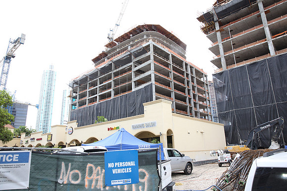 20150814_Brickell_Heights_2_IMG_3335