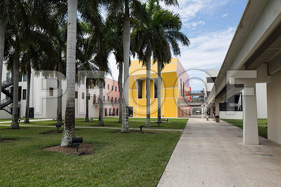 20140228_FIU_Nick_EXB_9C7C1430