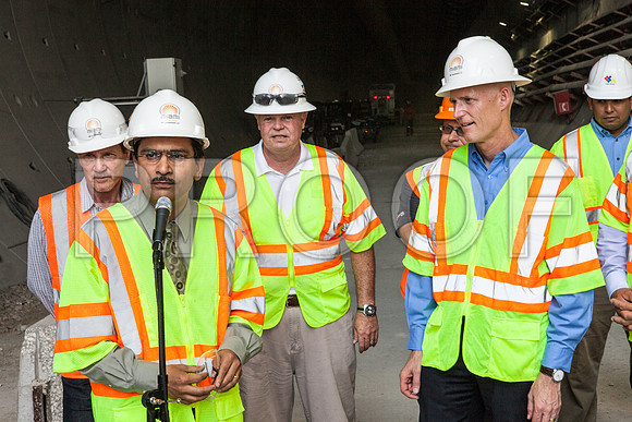 20120614-DG_Govenor_Rick_Scott_Visite_MT_Miami_FL_IMG-7060