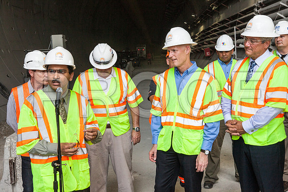 20120614-DG_Govenor_Rick_Scott_Visite_MT_Miami_FL_IMG-7063