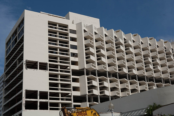 St_Regis_Demolition_20071025_Bal_Harbor_FL-0013