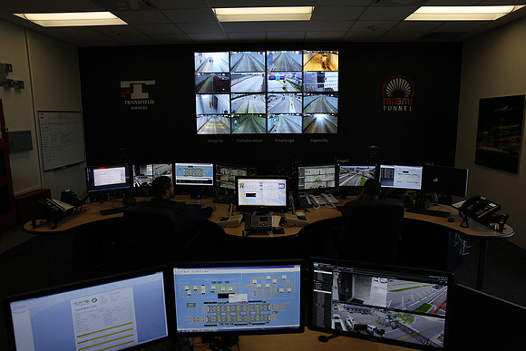 20151006_Port_MiamI_Control_Room_IMG_9150