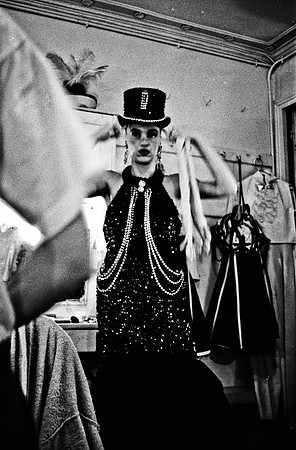 2521_FM_BW_35MM_CW_FOLES_NEWTON_ITALIE_JAN_1992_8