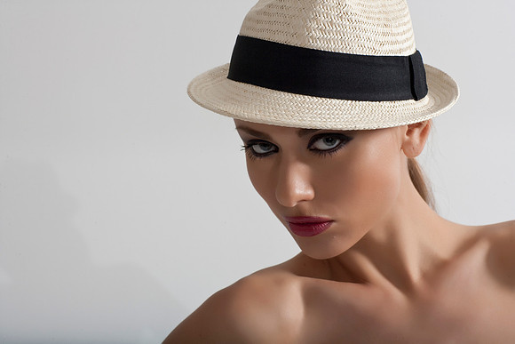 3902_DG_Joanna_Prus_Michele_Pommier_Aperture_Miami_FL_2010ZV4N5828