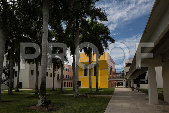 20140228_FIU_Nick_EXB_9C7C1428