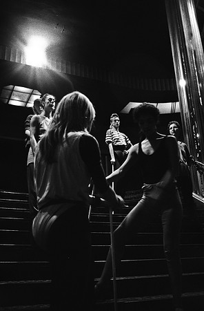 2523_FM_BW_35MM_CW_FOLES_JAN_1991_2