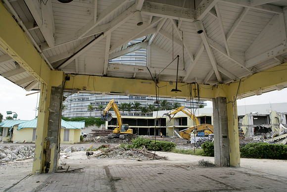 St_Regis_Demolition_20071025_Bal_Harbor_FL-0141-2
