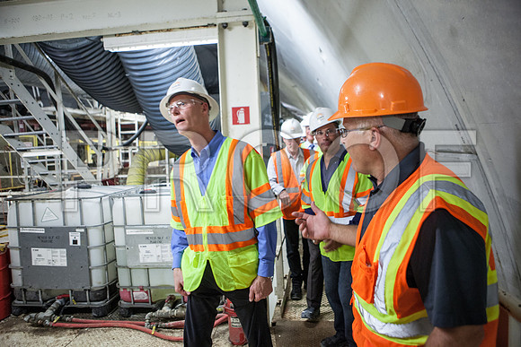 20120614-DG_Govenor_Rick_Scott_Visite_MT_Miami_FL_IMG-6527