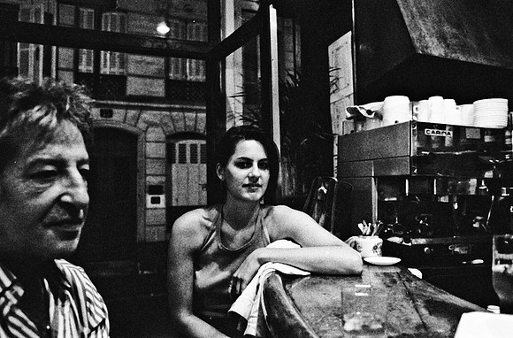 2522_FM_BW_35MM_CW_FOLES_BERGERE_1989_010