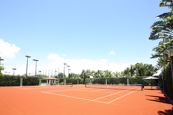 20150804_Tennis_Red_Clay_Fisher_9C7C0948