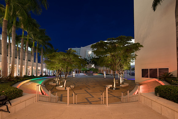 20170614_Arsht_Center_Fountain_73A9074