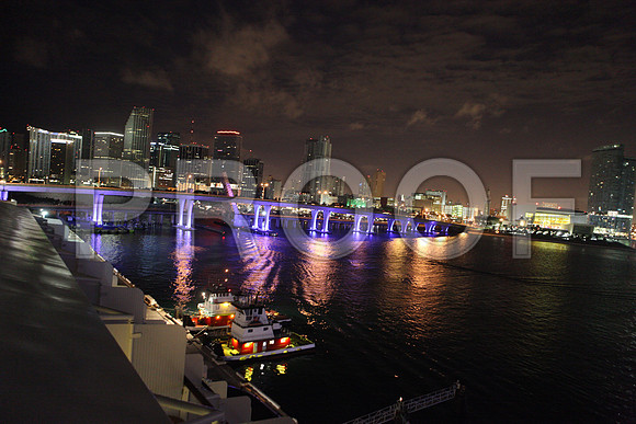 4959_DG_Miami_Skyline_from_Celebrity_Eclipes_Cruizes_IMG_8781