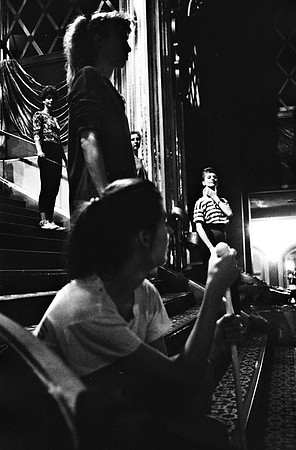 2523_FM_BW_35MM_CW_FOLES_JAN_1991_3