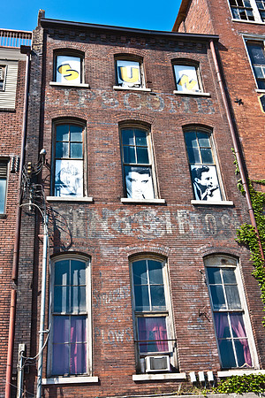 0014_DG_Nashville_TN_USA_2009_5L8Y0218-2