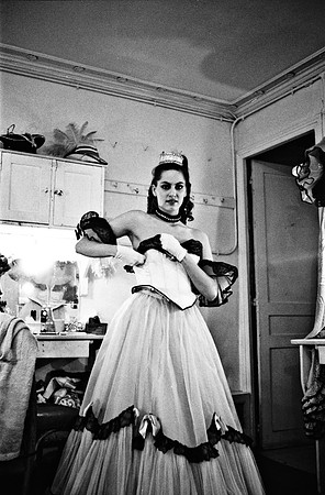 2518_FM_BW_35MM_CW_FOLES_1992_014