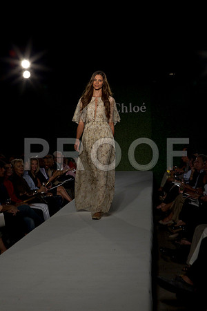 7016_DG_CLOE_FASHION_FISHER_11282011_AL1B3029