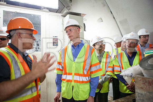 20120614-DG_Govenor_Rick_Scott_Visite_MT_Miami_FL_IMG-6589