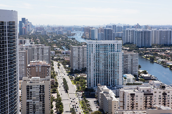 20160217_Hallendale_City_Scape_S5A0852