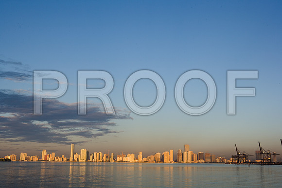 36145_DG_Color_USA_South_Beach_FL_Related_Group_South_of_Fifth_SkylineZV4N4758