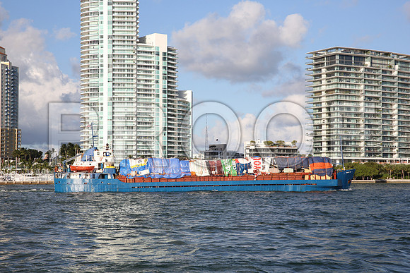 20151212_Container ship_IMG_4998