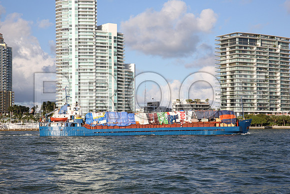 20151212_Container ship_IMG_4999