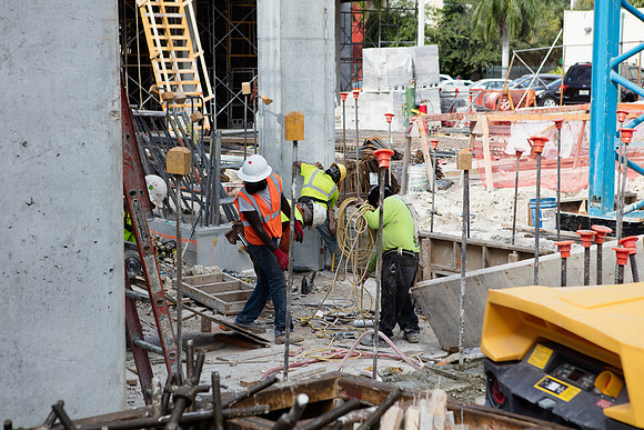 20160928_300_Biscayne_Vice_Moriarty_S5A3661